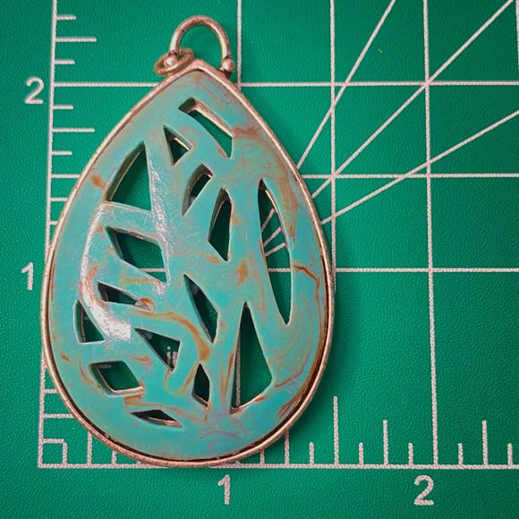 Teardrop Pendant Open Marbled Mint Green Stone Silver Tone Setting - Picture 7 of 8